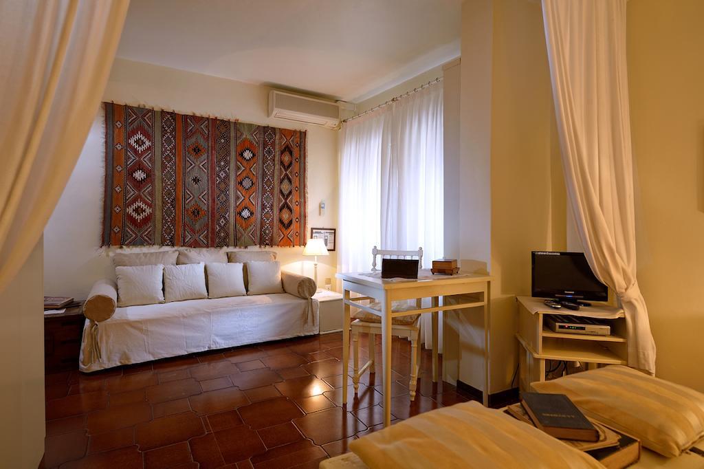 Warm Hospitality Apartments Velence Szoba fotó